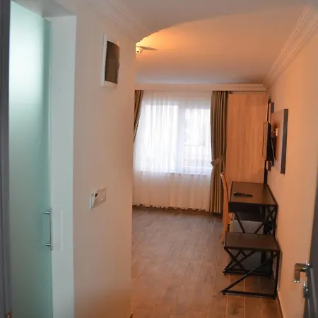 Piyes 3* Antalya