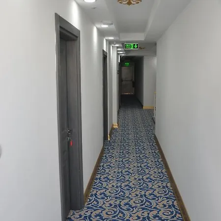 Otel Piyes