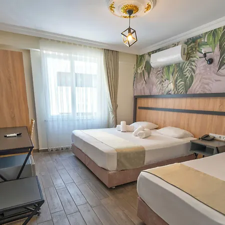 Piyes Hotell